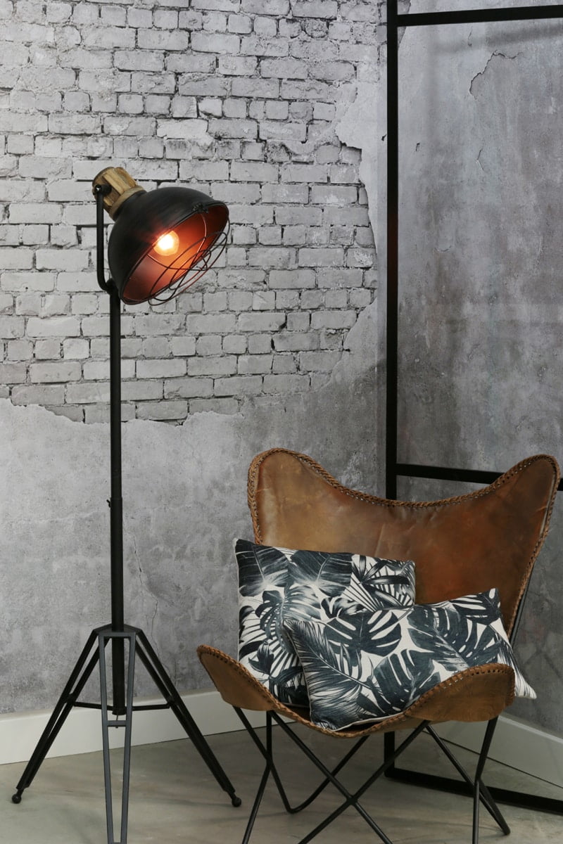 LL Stehleuchte YURI antik schwarz LL Stehleuchte YURI antik schwarz